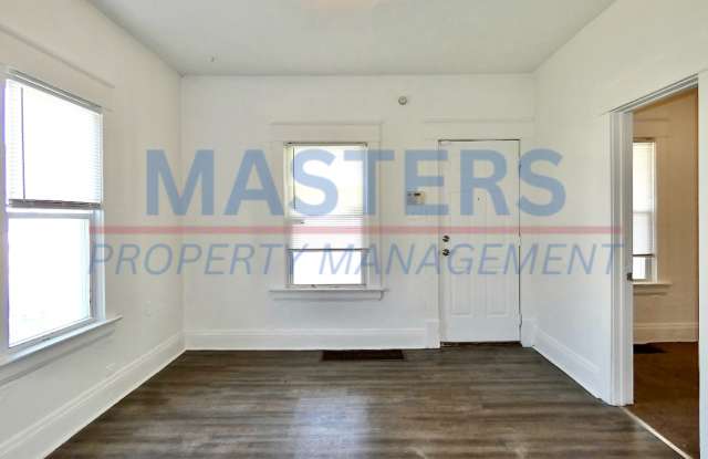Charming Toledo Rental with Spacious Layout & Convenient Location Gallery 3