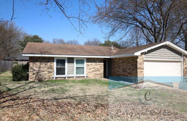 3 Bedroom 2 Bath Home in Beautiful Neighborhood!  A must see!! Gallery 1