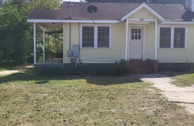 120 HILLCREST DR Gallery 1