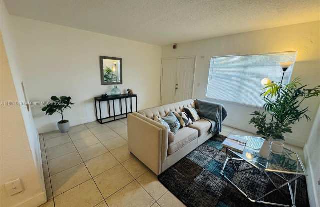 1405 NW 103rd St photos photos 1405 NW 103rd St photos photos