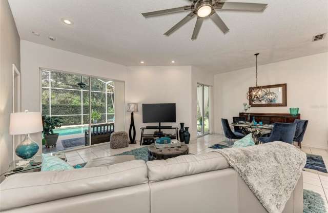 7433 FAIRLINKS COURT Gallery 4