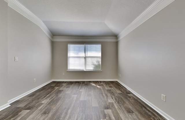 2019 Oakton Court Gallery 4