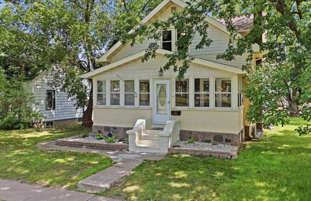 3210 2nd Avenue West Gallery 1