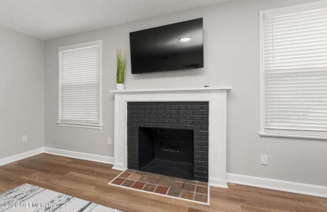 1833 SAN MARCO Boulevard Gallery 3