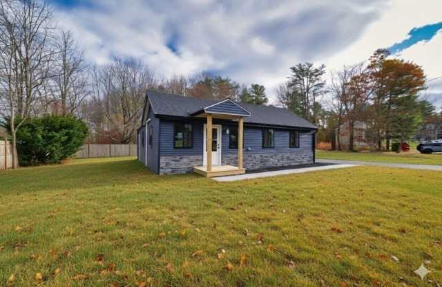 4 Water St - 4 Water Street, North Lakeville, MA 02347