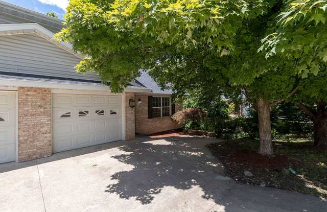 Luxury is Built-In. Not Tacked On, With this Large Duplex. photos photos