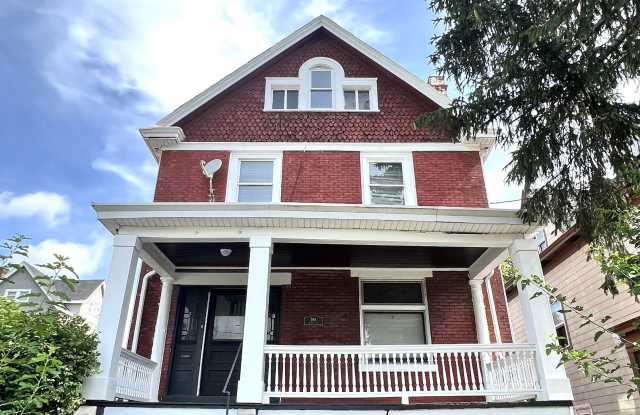 288 Helen Street - 4 photos photos