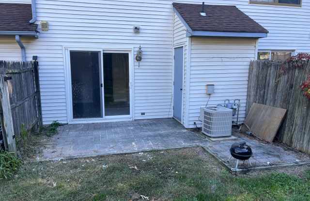 44 Cambridge Townhouse Dr photos photos