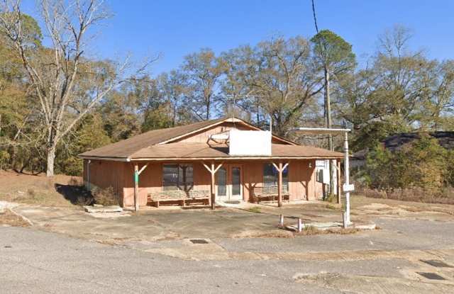 2bd/1ba SPACIOUS CONVERTED LENOX GENERAL STORE photos photos