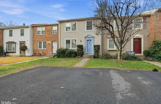 9804 GABON Court - 9804 Gabon Court, Burke Centre, VA 22015