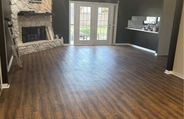 2607 E POPLAR Gallery 2
