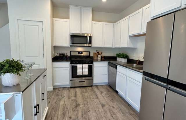 Beautiful Newer 3 Bedroom Townhome in the North Valleys! Gallery 1