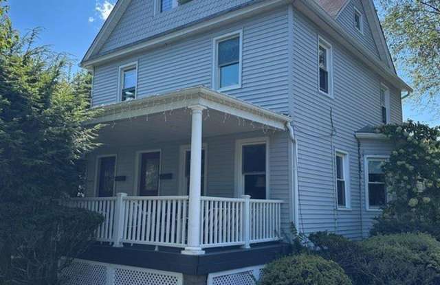 35 Harrington Avenue - 35 Harrington Avenue, Westwood, NJ 07675