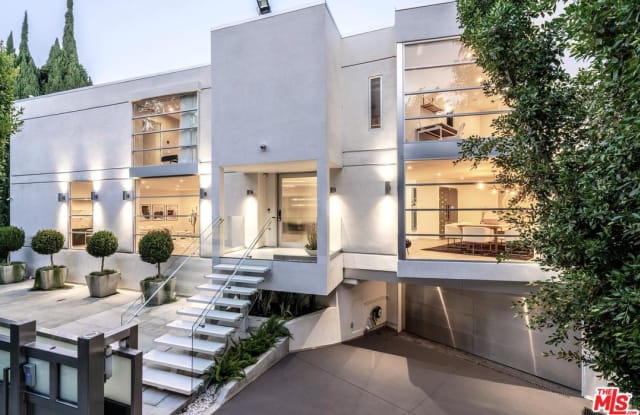 1162 SUNSET HILLS Road - 1162 Sunset Hills Road, Los Angeles, CA 90069