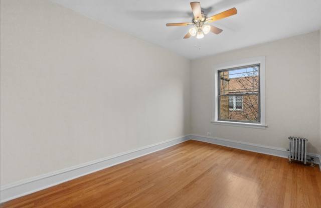 Large One Bedroom in Andersonville photos photos