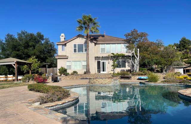 Spectacular 2 story home  w/pool/spa/bulit in BBQ, fire pit and Bocci ball court photos photos