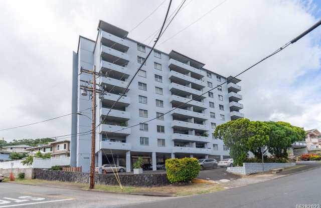 2bd/1ba/1parking in Kamehameha Towers photos photos