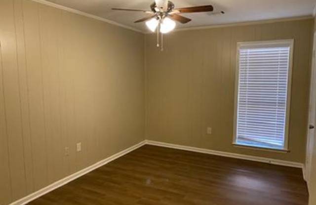 313 Mildred Street - B Gallery 4