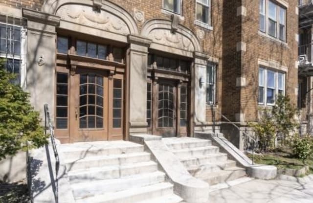 2017 Commonwealth Ave., #4 - 2017 Commonwealth Ave, Boston, MA 02135