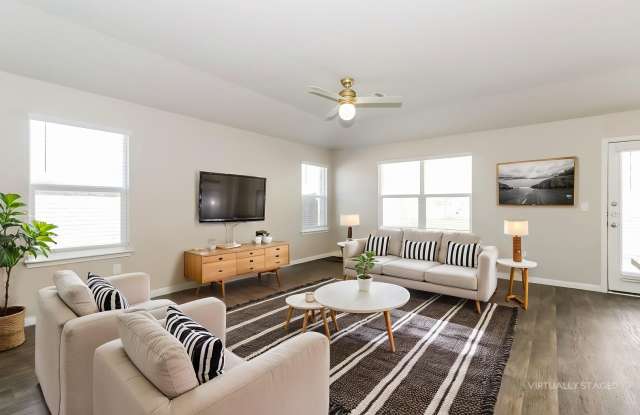 Home in Pioneer Crossing photos photos