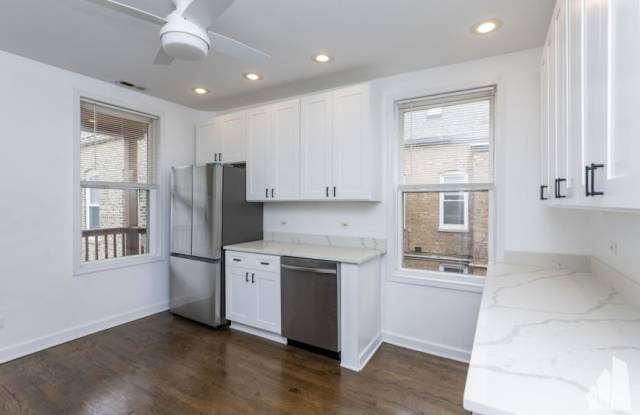 1426 n Greenview photos photos