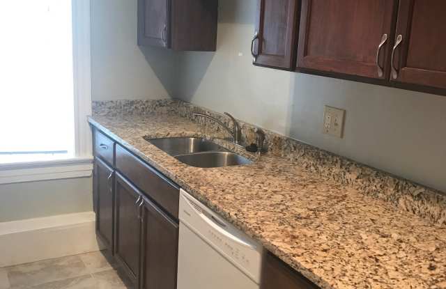 6009 Waterman Boulevard photos photos