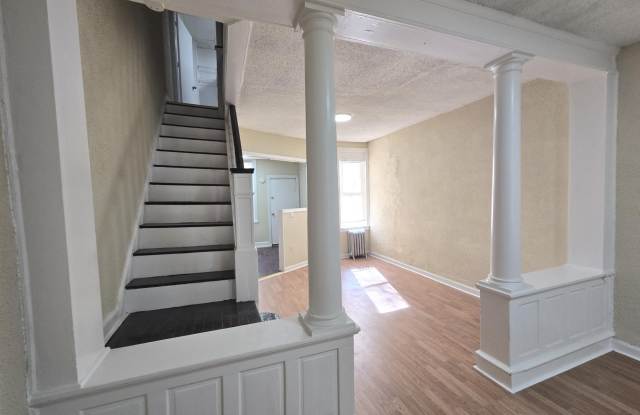 3137 N STILLMAN STREET photos photos