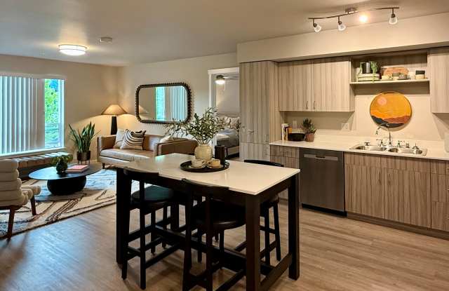 Adara at Totem Lake photos photos