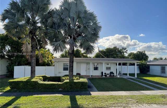 10840 Westwood Lake Dr photos photos