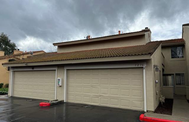 3 bedroom condo in gated community! photos photos