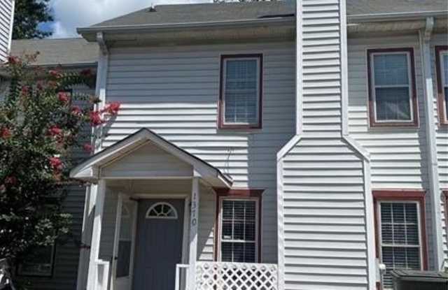 1370 Kennesaw Trace Court Gallery 1