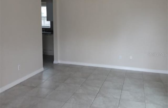 1003 LAKE PALMS DRIVE Gallery 2
