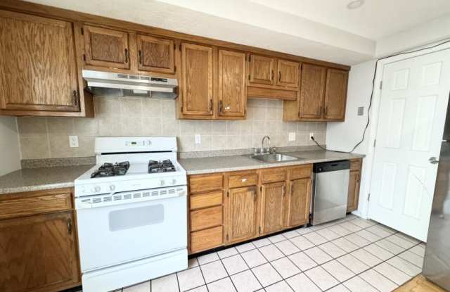 185 Sydney St. photos photos