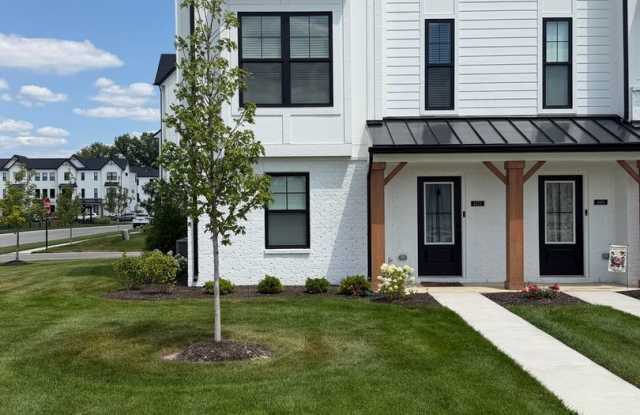 Charming 3BR Townhome in Brownsburg photos photos