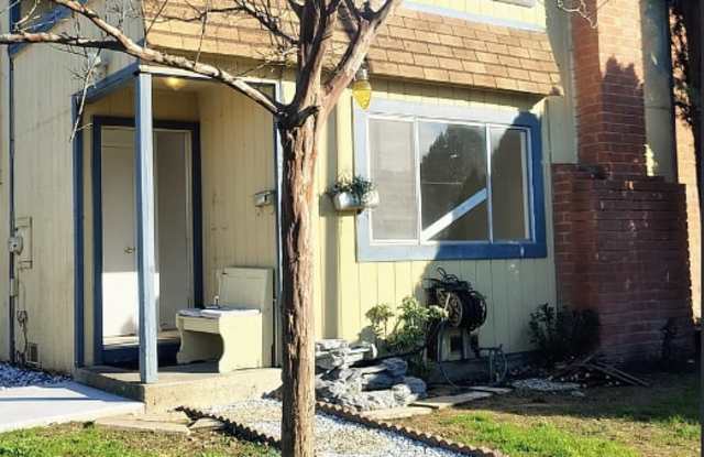 2462 Baltic Dr photos photos