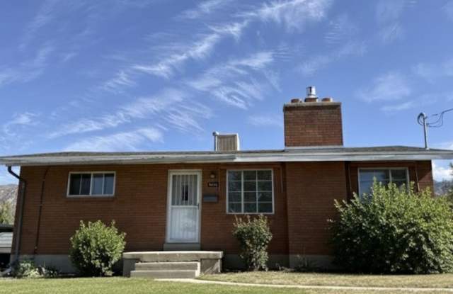 Cute, Comfy  Convenient — 4-Bedroom Ogden Home photos photos Cute, Comfy  Convenient — 4-Bedroom Ogden Home photos photos