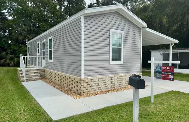 843 E Colonial Circle Gallery 2