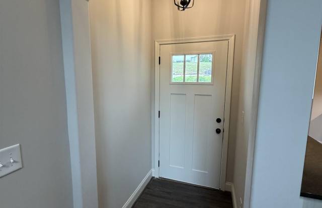 4425 LENNOX PLACE Gallery 3