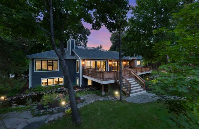 Exquisite sanctuary with panoramic views - 10759 Mount Curve Road, Eden Prairie, MN 55347