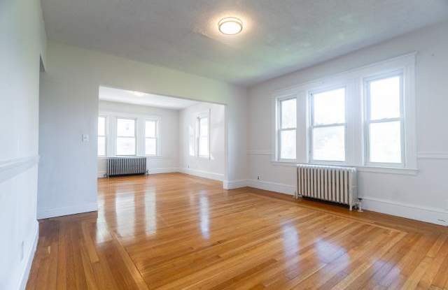 122 Warren Ave. Gallery 4