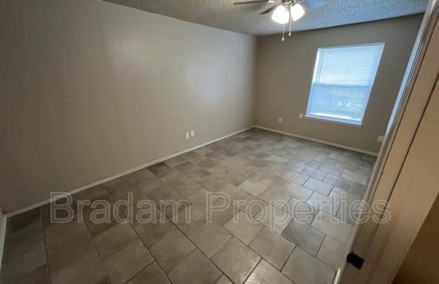 5981 East 25th Pl Gallery 4