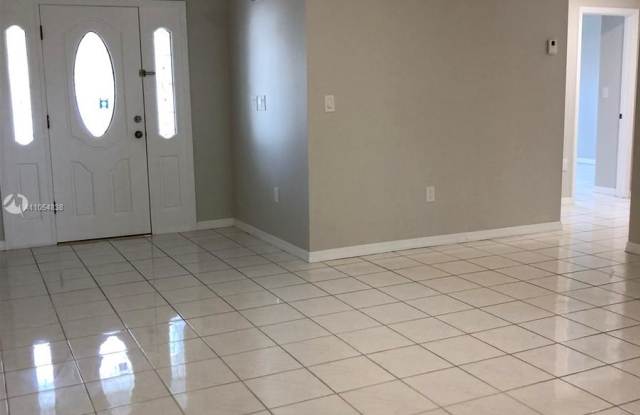 10344 SW 23rd Ter Gallery 4