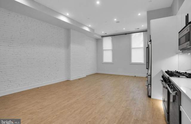 725 EUCLID Street NW Gallery 3