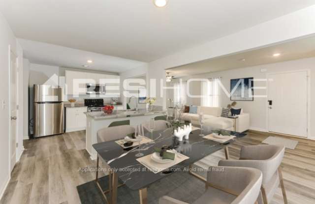 207 Wellbrook Court Northeast Gallery 3