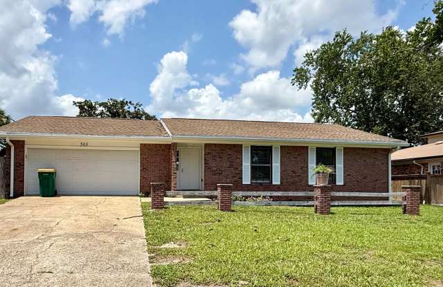 New Listing! photos photos