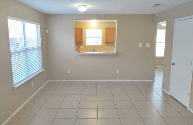 9015 Serena Ln Gallery 3