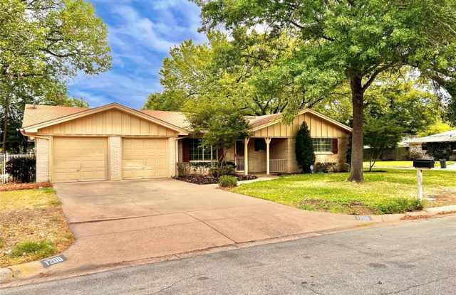 1200 Terrace Trail - 1200 Terrace Trail, Hurst, TX 76053