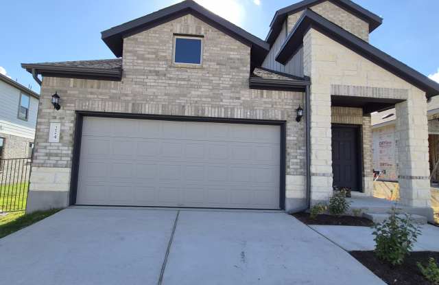 224 Groveland Drive Gallery 1