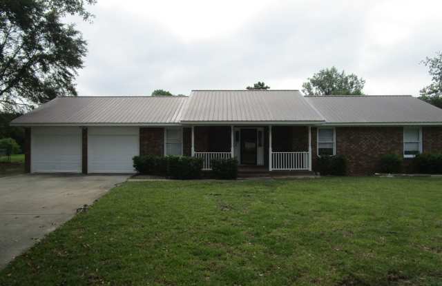 Located in Cul-De-Sac photos photos