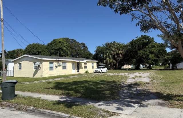 706 North 21st Street - A Front - 706 North 21st Street, Fort Pierce, FL 34950